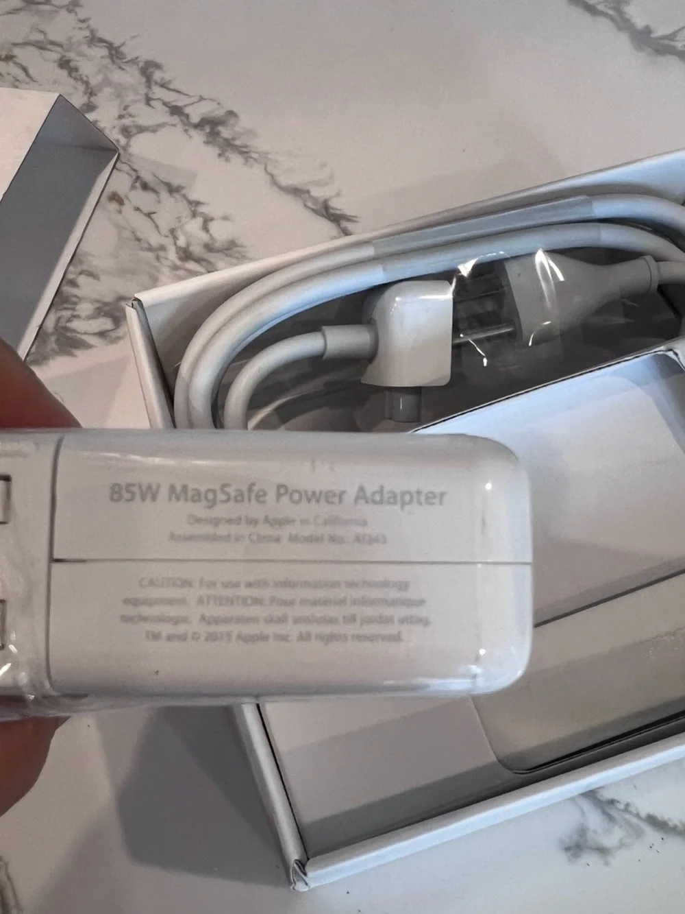 Original APPLE MacBook Pro 85W MagSafe Power Adapter Charger MC556LL/B A1343(8)